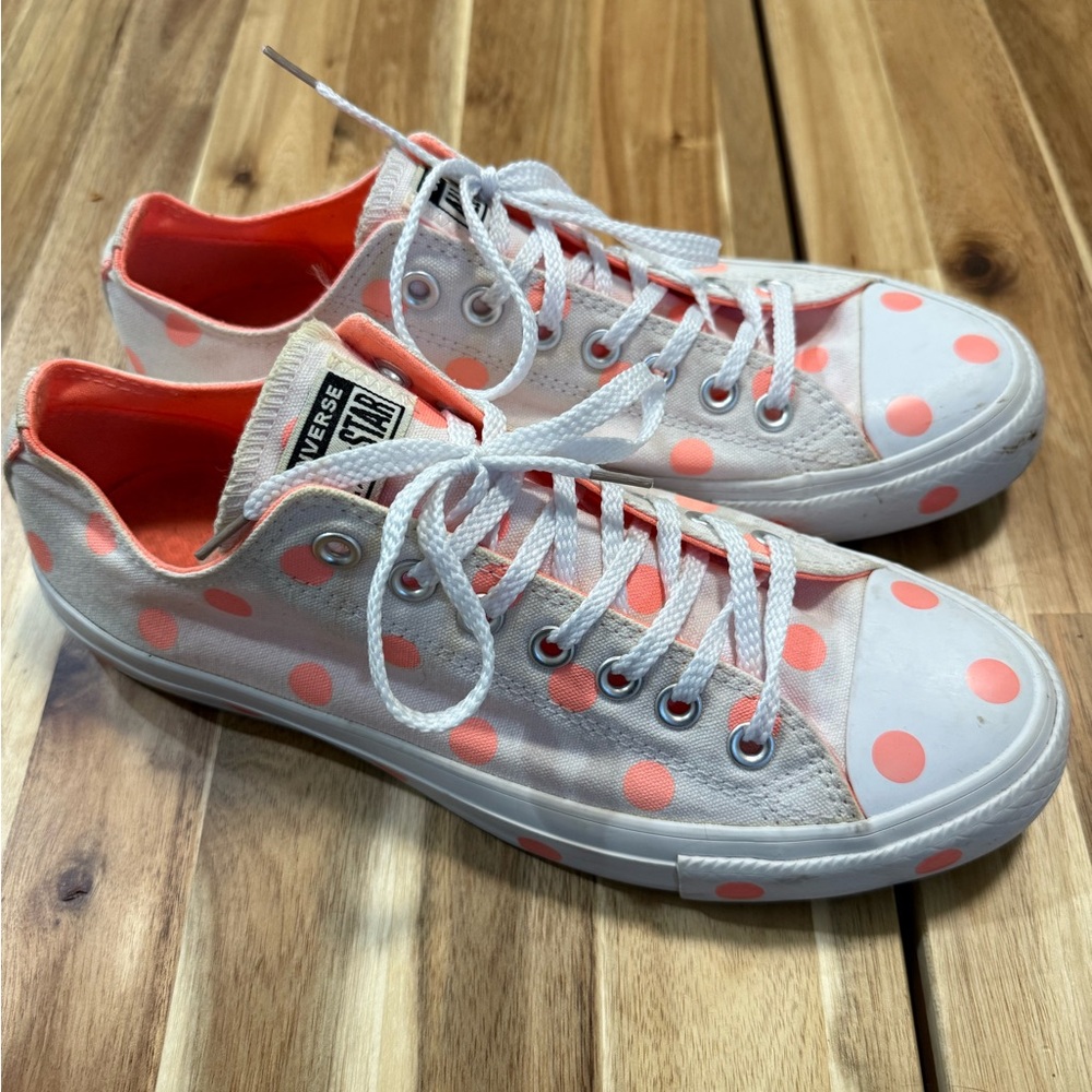 Women’s converse 10.5